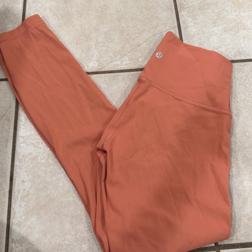Lululemon Wunder Under 25”